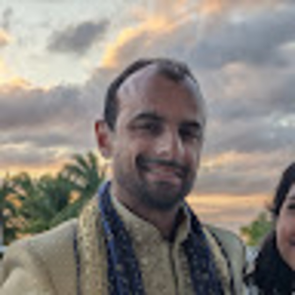 Meet your Posher, Ameet